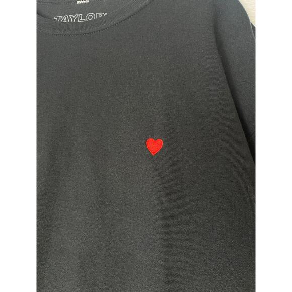 Taylor Swift LOVER Era Black Crewneck Red Heart Embroidered Tour Merch sz L - Picture 3 of 6